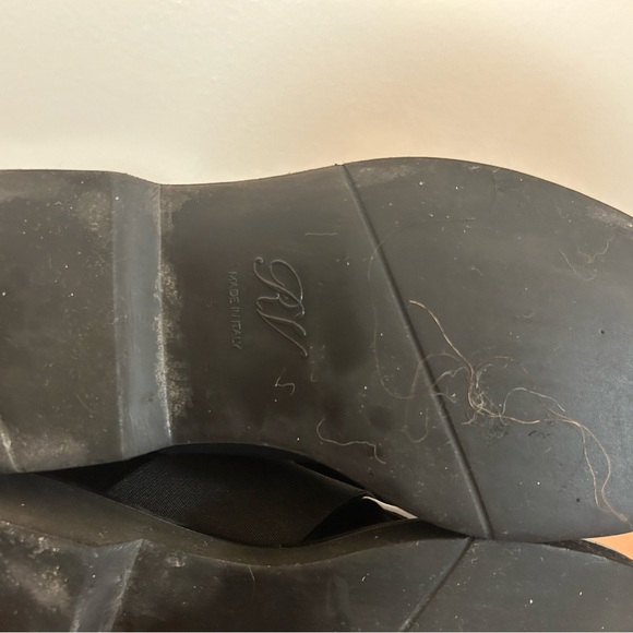 Roger Vivier black patent leather chelsea boots with crystal embellishment - Picture 6 of 7